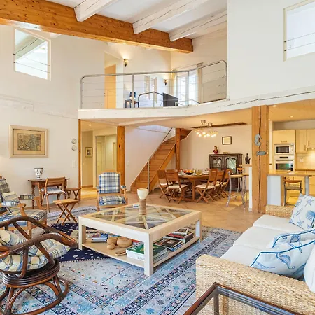 Le Tonnelier By Interhome Saint-Tropez