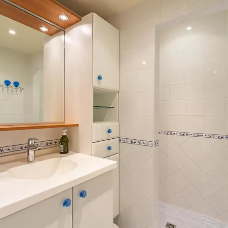 Le Tonnelier By Interhome Saint-Tropez